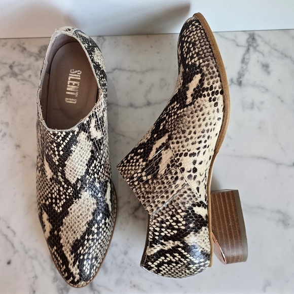 SILENT D, Ivtay Python Snakeskin Lether Nude Boot Bootie, Size 7.5 (38) - Picture 14 of 14